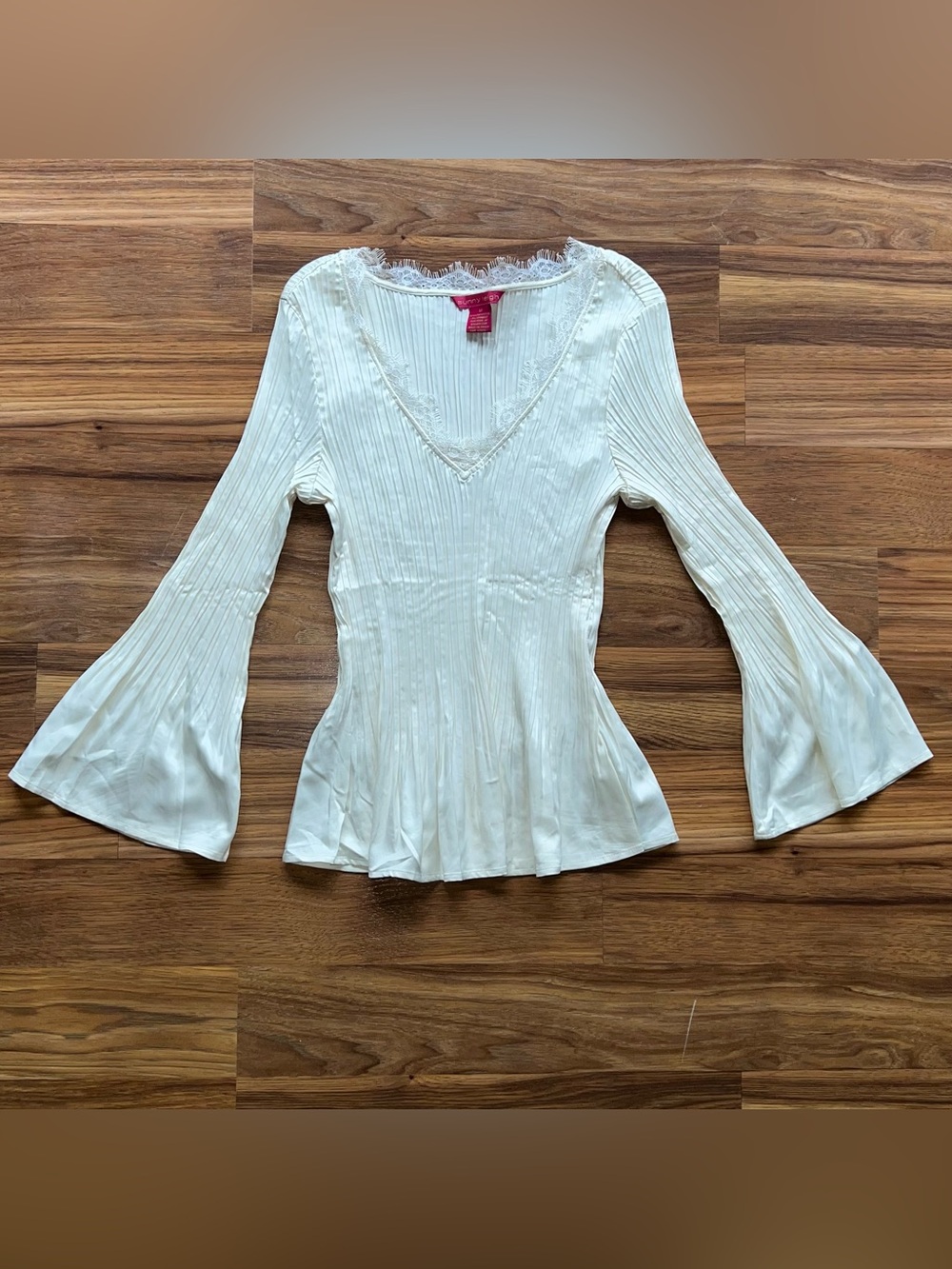 Vintage Sunny Leigh Ivory Lace-Trim Ribbed V-Neck Blouse